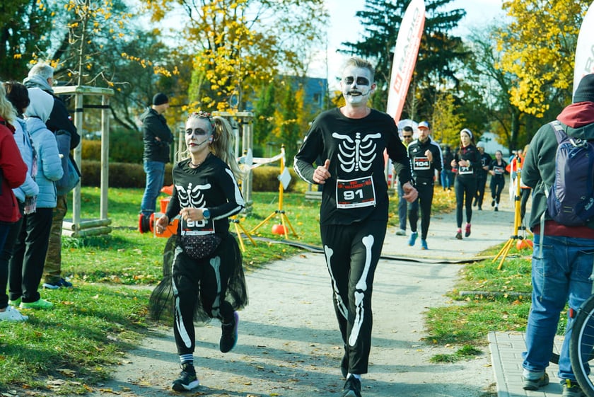 Halloweenowy bieg Radia Wrocław. Park Skowroni, 26.10.2025