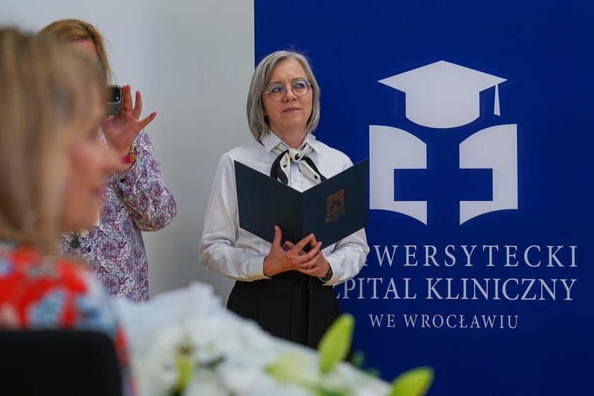 Uroczystość wręczenia medalu Merito di Wratislavia - Zasłużony dla Wrocławia, for. Bernardzie Kazanowskiej. Przylądek Nadziei, 10.06.2026