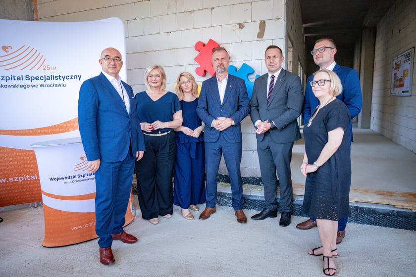 Budowa nowego Centrum Zdrowia Psychicznego dla Dzieci i Młodzieży przy ul. Koszarowej we Wrocławiu, 29 czerwca 2026 r.
