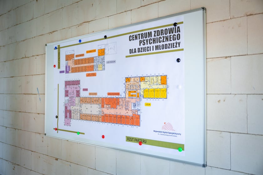 Budowa nowego Centrum Zdrowia Psychicznego dla Dzieci i Młodzieży przy ul. Koszarowej we Wrocławiu, 29 czerwca 2026 r.