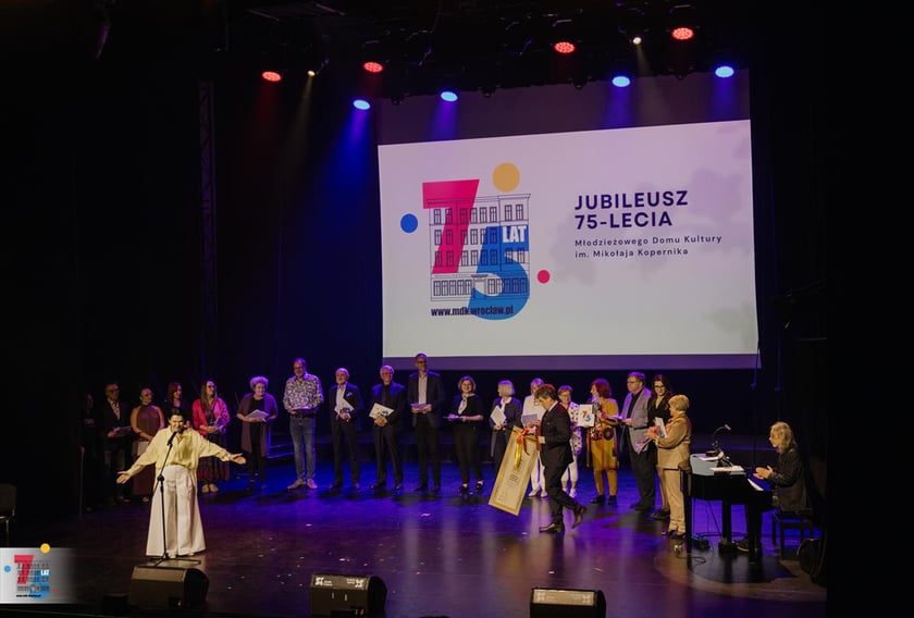 Koncert Jubileuszowy 75-lecia Młodzieżowego Domu Kultury im. Mikołaja Kopernika