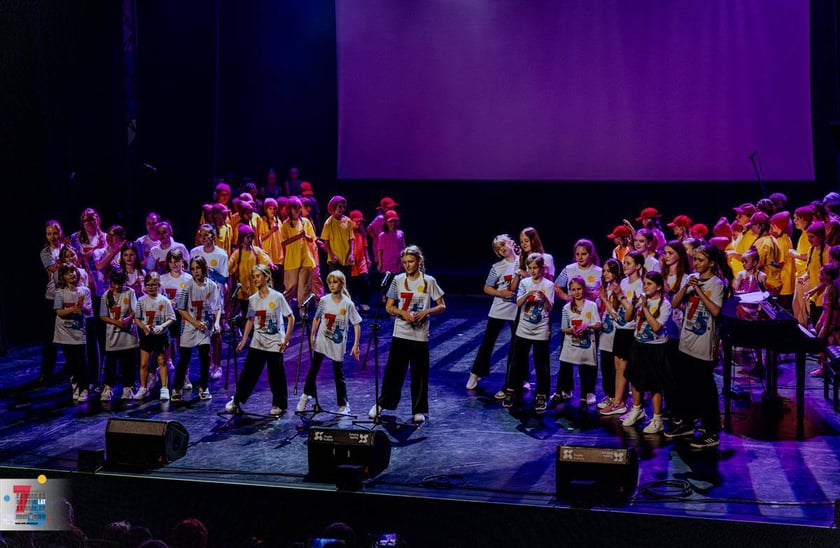 Koncert Jubileuszowy 75-lecia Młodzieżowego Domu Kultury im. Mikołaja Kopernika