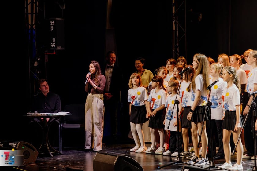 Koncert Jubileuszowy 75-lecia Młodzieżowego Domu Kultury im. Mikołaja Kopernika