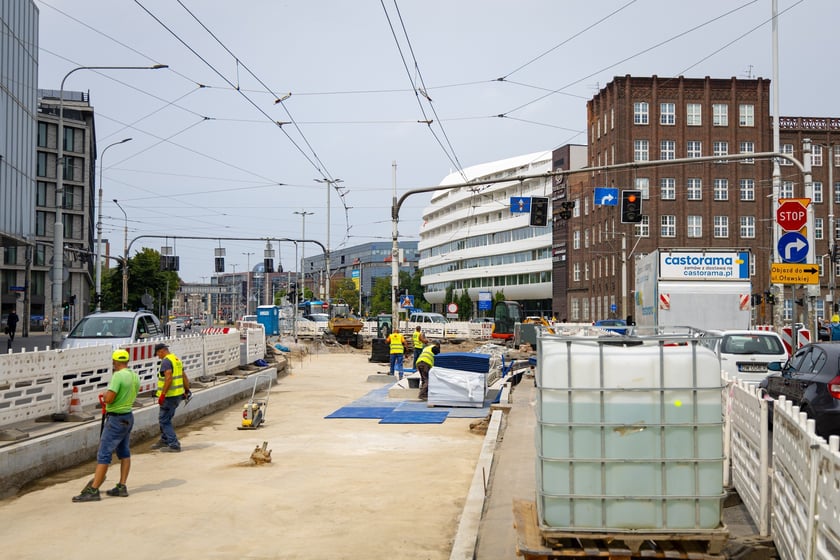Remont torowiska na ulicy Traugutta w rejonie skrzyżowania z Krasińskiego