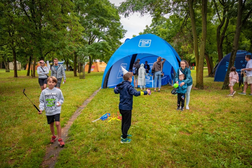 Piknik "Wakacje z Wroclaw.pl" pod wzgórzem Gajowym