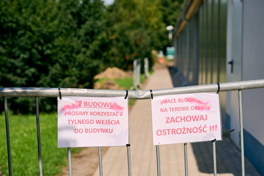 Budowa systemu nawodnienia na Stadionie Sportowym Oławka na Niskich Łąkach, wrzesień 2026