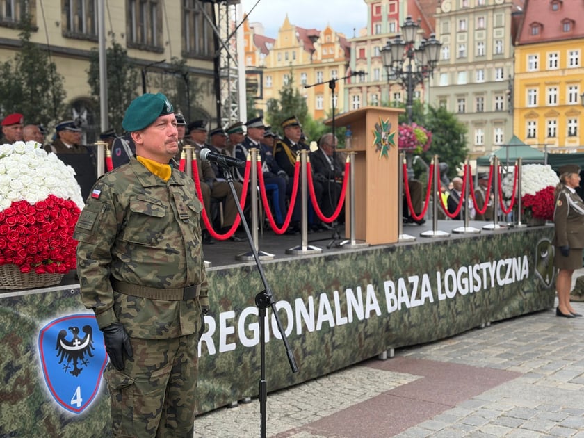 Uroczystości jubileuszowe 4. Regionalnej Bazy Logistycznej we Wrocławiu.
