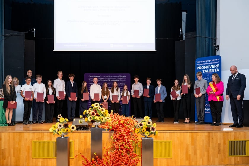 Stypendia dla uczniów w ramach „Wrocławskiego Programu Wspierania Uzdolnionych - PROMOVERE TALENTA”