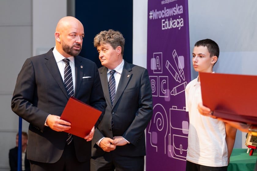Stypendia dla uczniów w ramach „Wrocławskiego Programu Wspierania Uzdolnionych - PROMOVERE TALENTA”