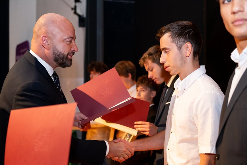 Stypendia dla uczniów w ramach „Wrocławskiego Programu Wspierania Uzdolnionych - PROMOVERE TALENTA”