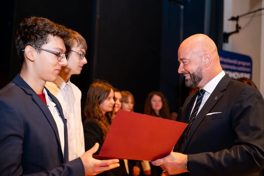 Stypendia dla uczniów w ramach „Wrocławskiego Programu Wspierania Uzdolnionych - PROMOVERE TALENTA”