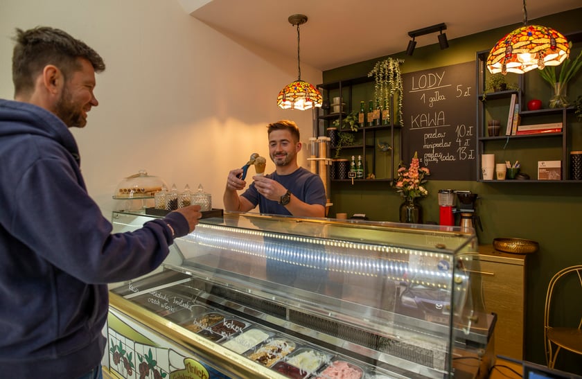 Przychodzą tu ludzie zarówno z Nadodrza, jak i z najdalszych części Wrocławia