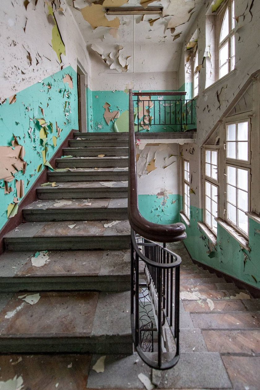 Zobacz dawny szpital na ul. Traugutta we Wrocławiu. Dziś świeci pustkami, ale już pod koniec czerwca ożyje dzięki 20. edycji Przeglądu Sztuki SURVIVAL