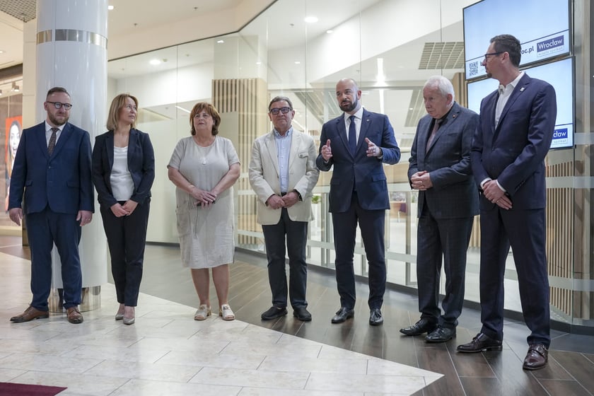 COM Magnolia Park Wrocław, co tu załatwisz