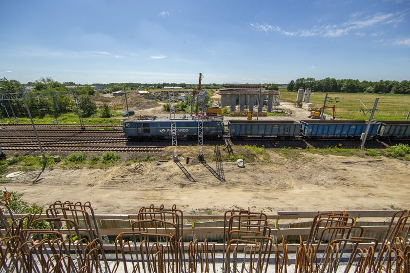 wiadukt kolejowy obwodnica Leśnicy