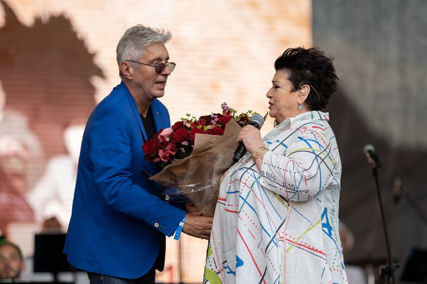 Koncert ?Hej szable w dłoń!? poświęcony Andrzejowi Waligórskiemu na Rynku we Wrocławiu, 26.06.2022 r.