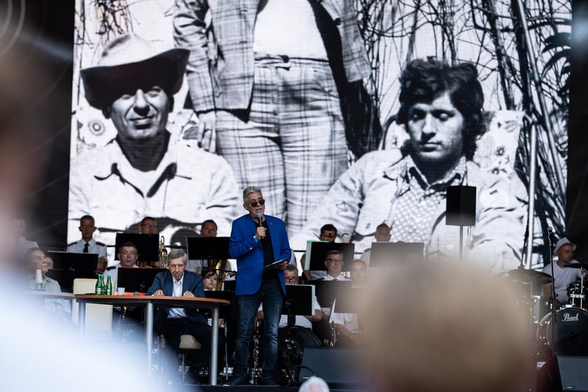 Koncert ?Hej szable w dłoń!? poświęcony Andrzejowi Waligórskiemu na Rynku we Wrocławiu, 26.06.2022 r.