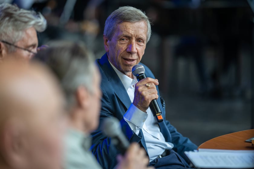 Koncert ?Hej szable w dłoń!? poświęcony Andrzejowi Waligórskiemu na Rynku we Wrocławiu, 26.06.2022 r.