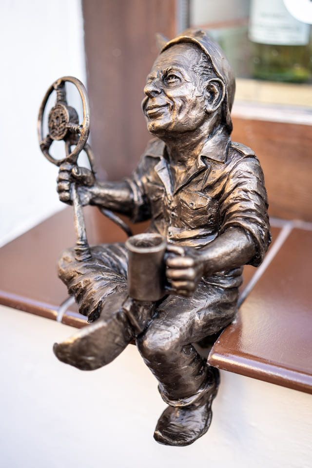 Wrocław pamięta o Andrzeju Waligórskim: tramwaj jego imienia i  wrocławski krasnal, 26.06.2022 r.