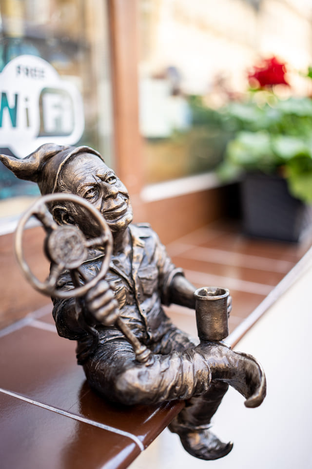 Wrocław pamięta o Andrzeju Waligórskim: tramwaj jego imienia i  wrocławski krasnal, 26.06.2022 r.