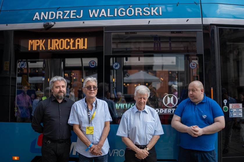 Wrocław pamięta o Andrzeju Waligórskim: tramwaj jego imienia i  wrocławski krasnal, 26.06.2022 r.