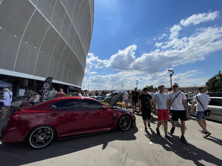 Ultrace czyli niesamowite auta na Tarczyński Arena Wrocław