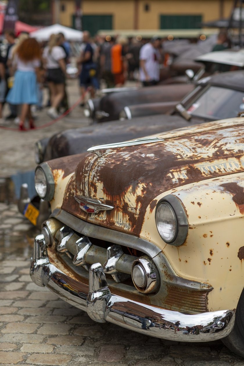 W Browarze Mieszczańskim na zwiedzających czeka kilkadziesiąt pojazdów (samochodów i bike?ów), blisko 50 wystawców z różnych branż, koncerty na żywo, plebiscyty ?best bike? i ?best car?, oraz wiele innych atrakcji