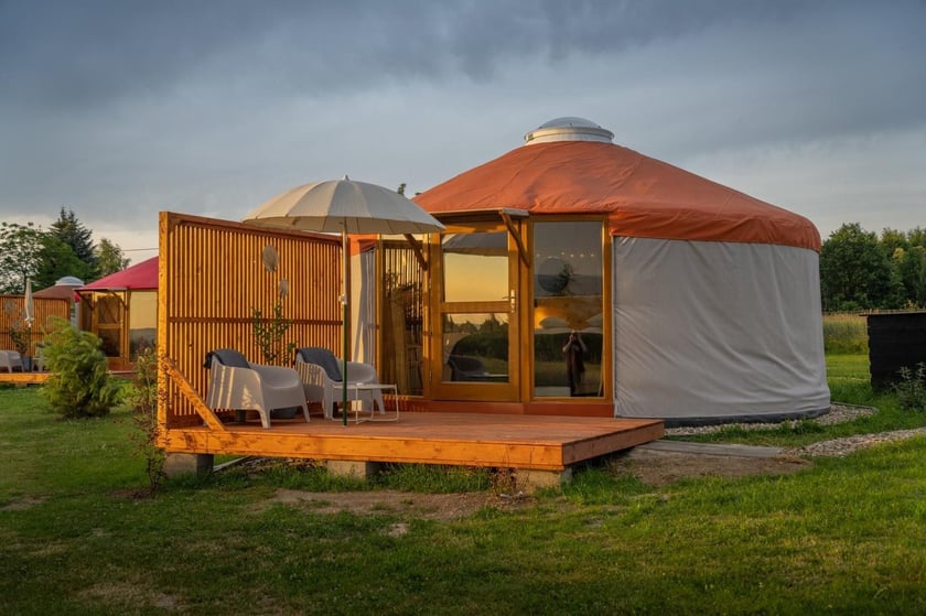 Warto porzucić rutynę i spróbować przenocować w nietypowym miejscu...