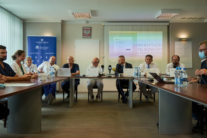 Konferencja z okazji pionierskiego zabiegu w USK we Wrocławiu