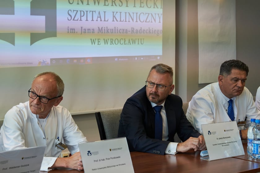 Konferencja z okazji pionierskiego zabiegu w USK we Wrocławiu