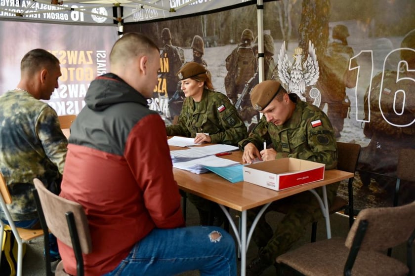 rekrutacja do Wojsk Obrony Terytorialnej (WOT) we Wrocławiu