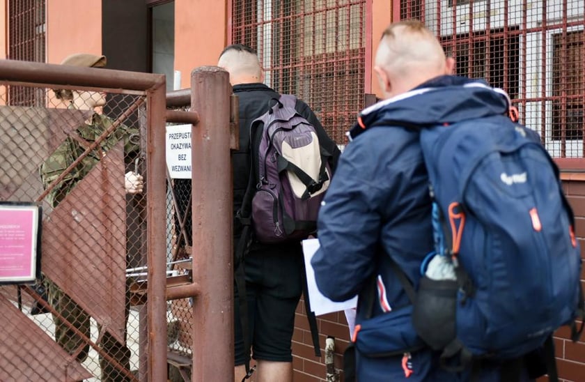 rekrutacja do Wojsk Obrony Terytorialnej (WOT) we Wrocławiu