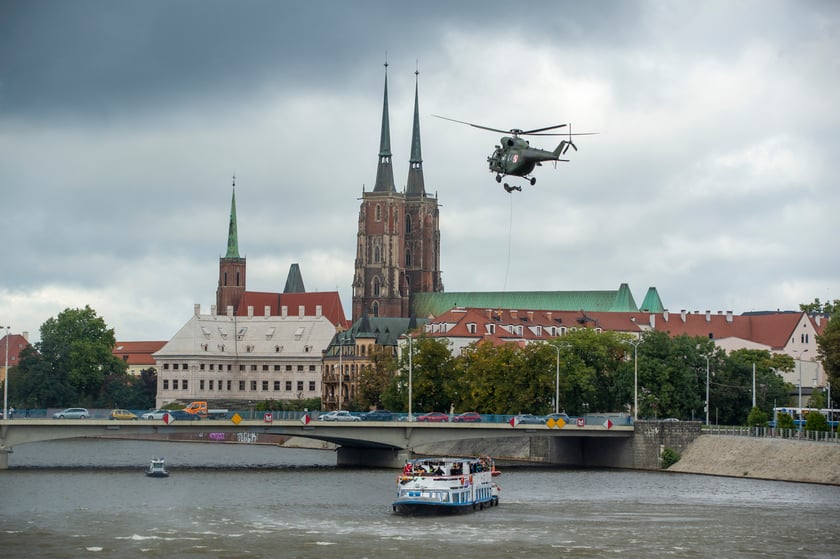 Ćwiczenia straży pożarnej we Wrocławiu ODRA 2022