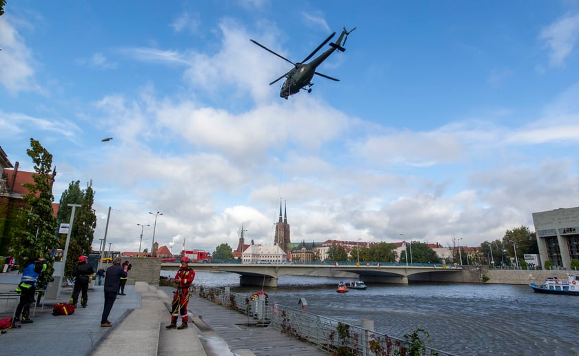 Ćwiczenia straży pożarnej we Wrocławiu ODRA 2022
