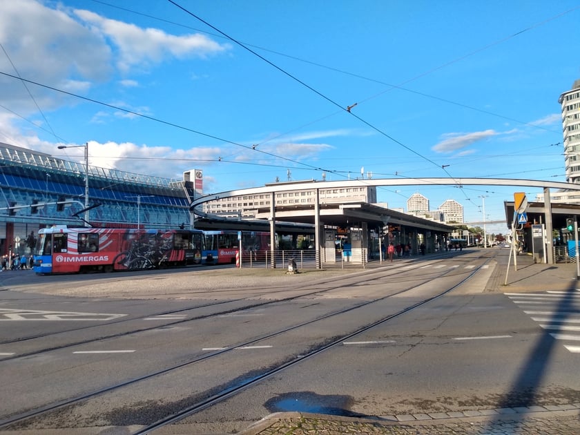 Działające obecnie na rondzie Reagana windy wożą ludzi od 2008 roku