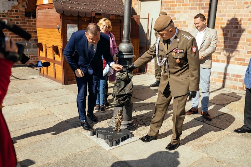 Na zdjęciu żołnierki i żołnierze Wojsk Obrony Terytorialnej we Wrocławiu