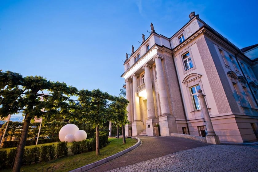 Platinum Palace Butique Hotel