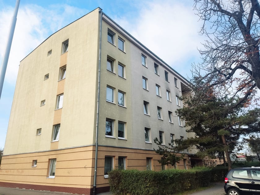 Blok przy ul. Sycowskiej na Psim Polu, który stoi w miejscu dawnego cmentarza