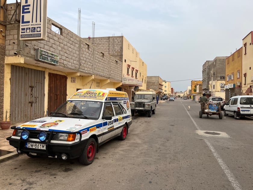 Na zdjęciu kolejny etap rajdu Budapeszt - Bamako