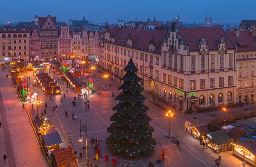 Jarmark Bożonarodzeniowy we Wrocławiu z lotu ptaka