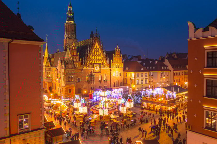 Jarmark Bożonarodzeniowy we Wrocławiu z lotu ptaka