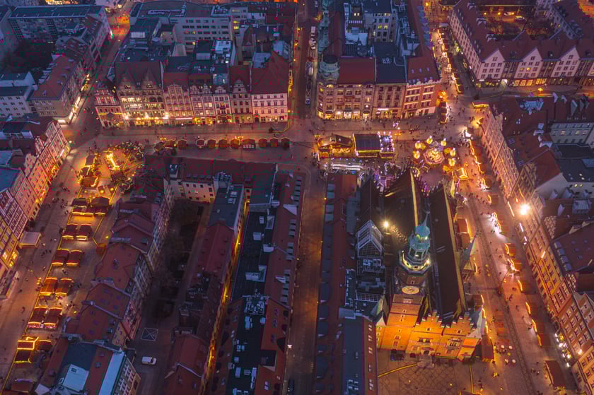 Jarmark Bożonarodzeniowy we Wrocławiu z lotu ptaka