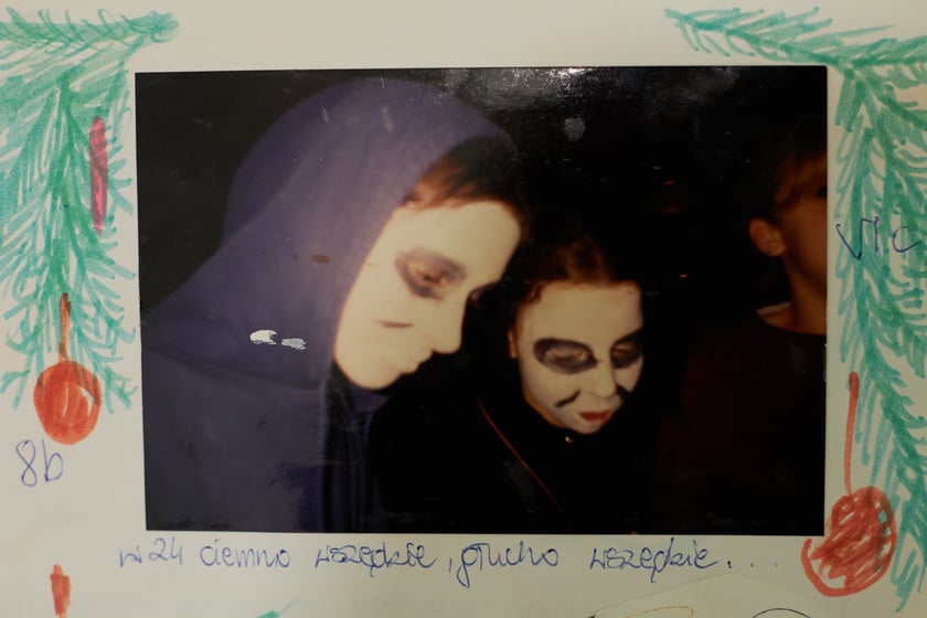 Archiwalne zdjęcia uczniów pochodzą z kronik SP nr 1 we Wrocławiu