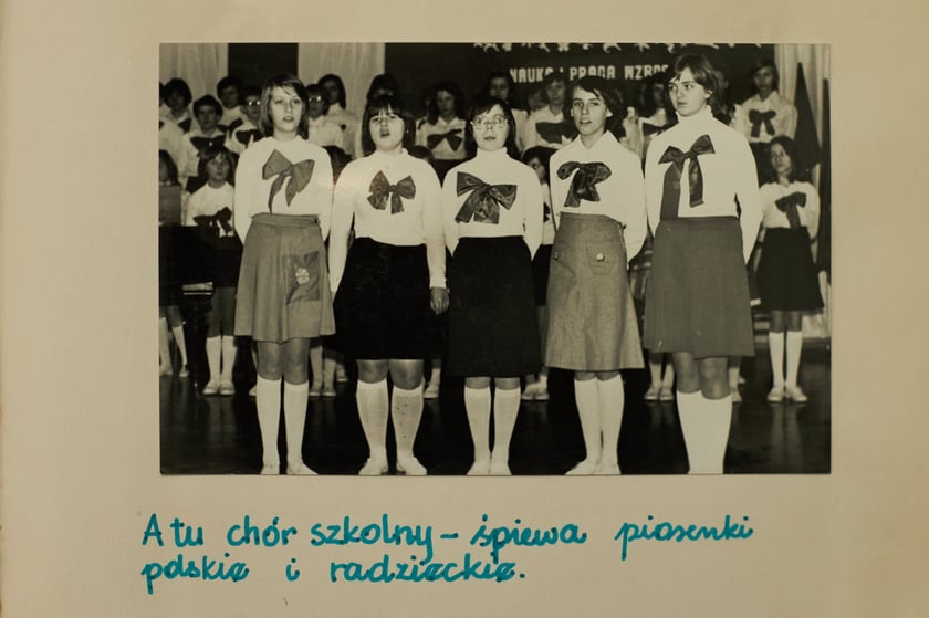 Archiwalne zdjęcia uczniów pochodzą z kronik SP nr 1 we Wrocławiu