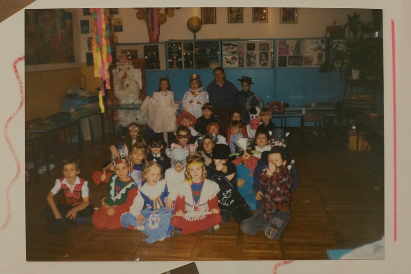 Archiwalne zdjęcia uczniów pochodzą z kronik SP nr 1 we Wrocławiu