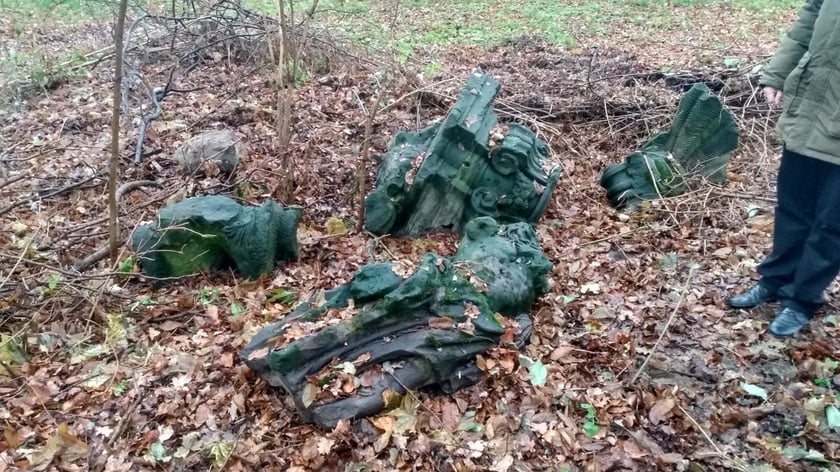 Odnalezione w Wielowsi koło Sycowa szczątki posągu Neptuna z wrocławskiego placu Nowy Targ