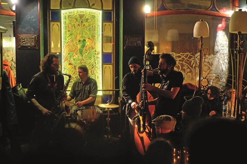 Kawiarnia Kalambur. Kalajazzmani