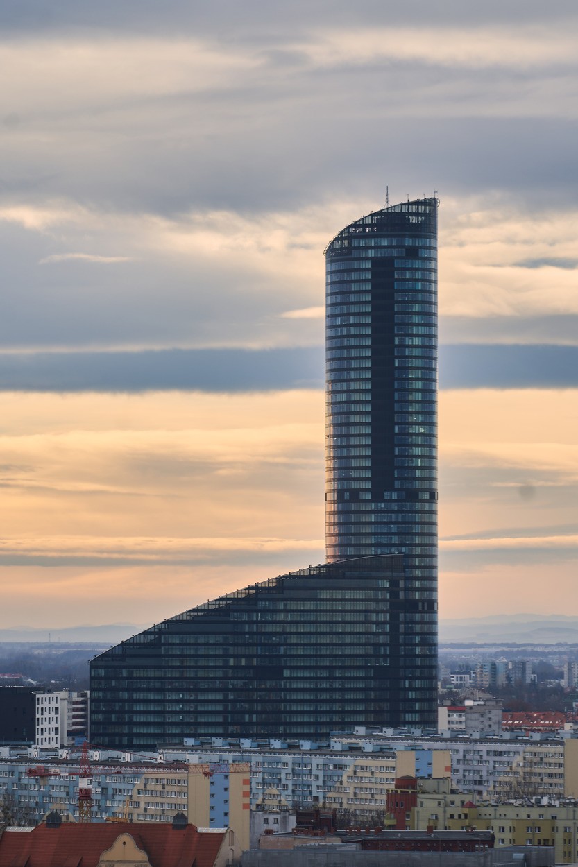 Na zdjęciu Wrocław - widok z wieży kościoła św. Elżbiety