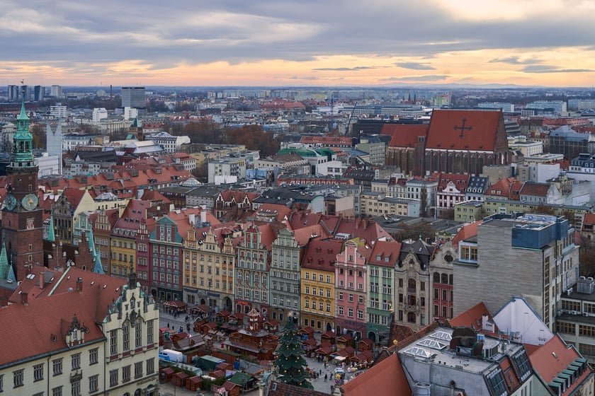 Na zdjęciu Wrocław - widok z wieży kościoła św. Elżbiety