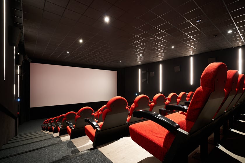 Świetnym pomysłem na spędzenie czasu z dziećmi będzie również seans filmowy. W Święto Trzech Króli czynne będzie m.in. Kino Nowe Horyzonty. W repertuarze dla najmłodszych są: ?Przytul mnie. Poszukiwacze miodu?,  ?Kot w butach: Ostatnie życzenie?, a także film przygodowy pt. ?Dziwny świat?. Szczegóły i bilety na stronie kina ?  www.kinonh.pl.